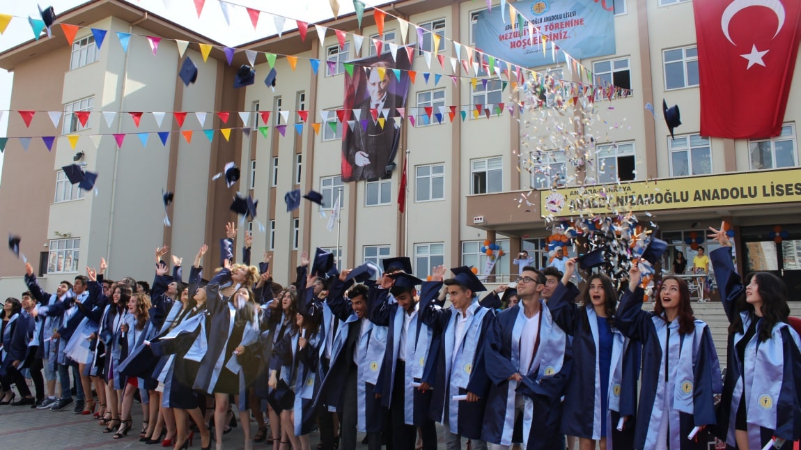 Adalet Nizamoğlu Anadolu Lisesi 1. Mezuniyet Töreni